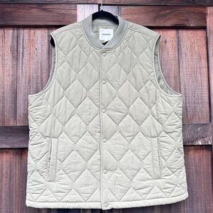Goodthreads Quilted Vest in Sage Green